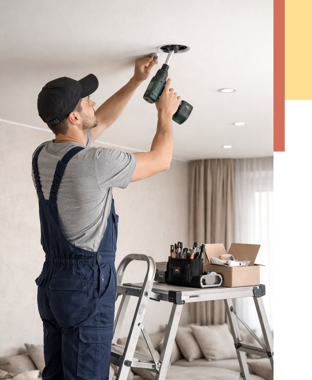 Установка и монтаж точечных светильников в натяжной потолок в Канаше от 1849 руб. | ОТДЕЛОЧНИК-Кна